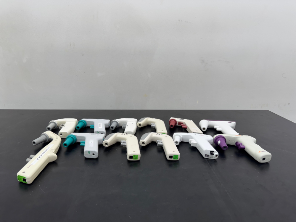 Image of Assorted Pipette Fillers - Quantity - 12